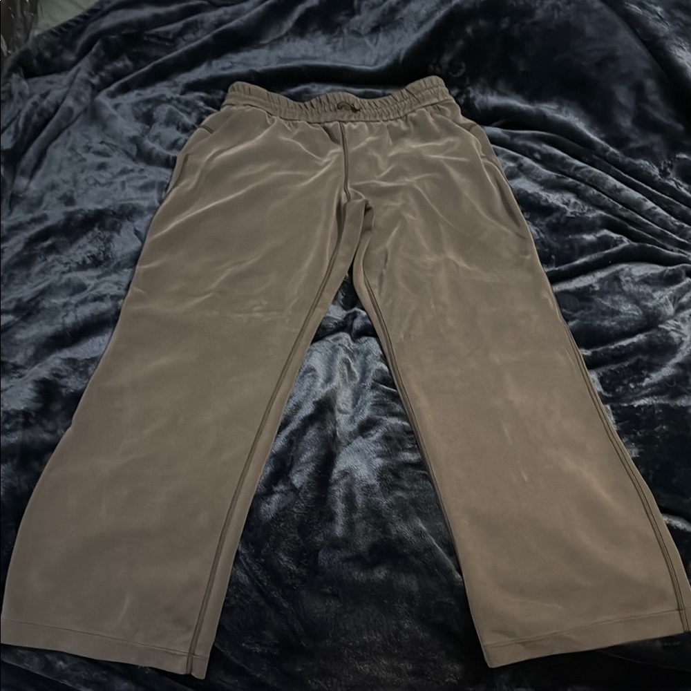 Lululemon Size 8 Softstream